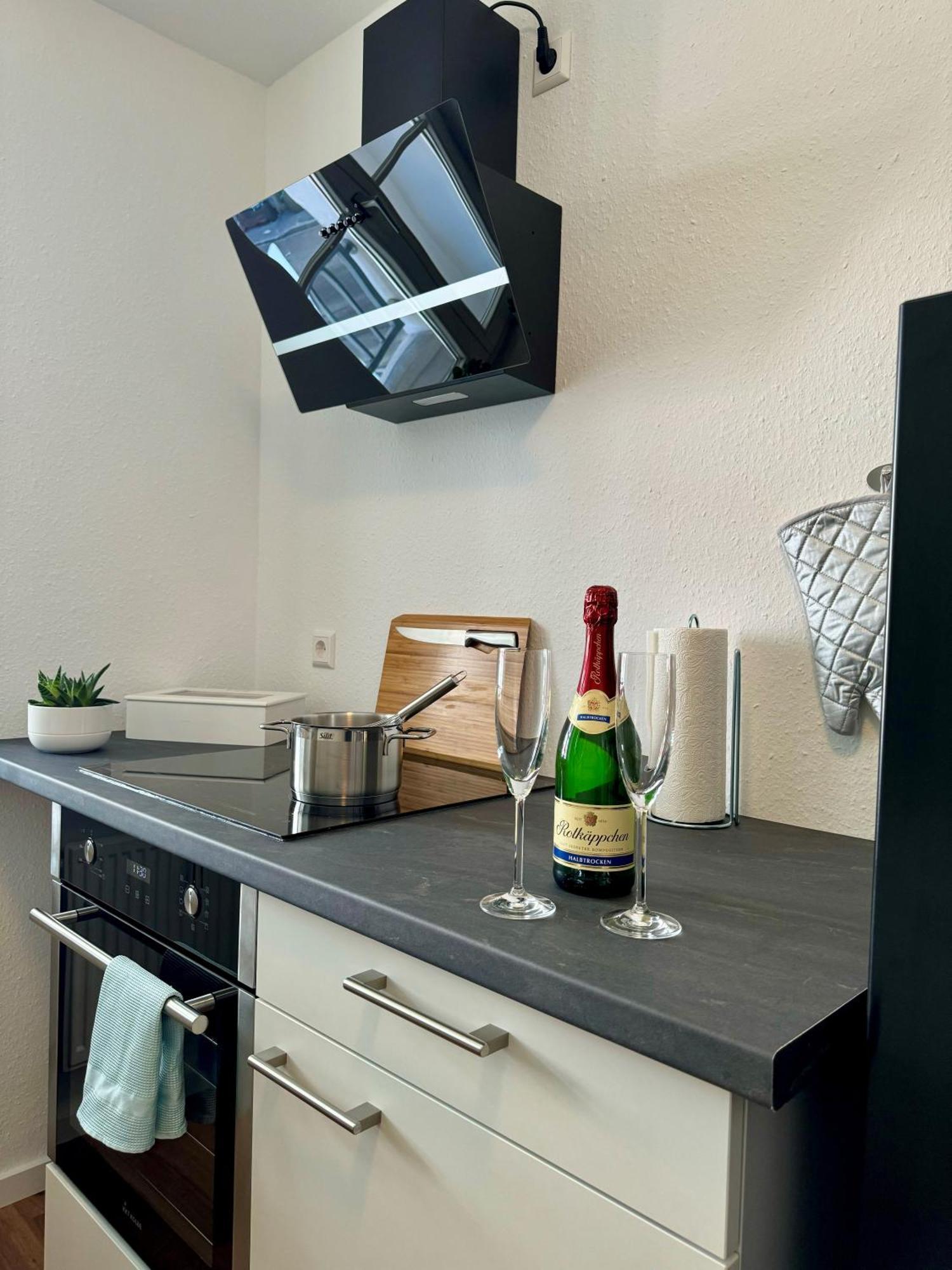Traumhafte Wohnung Am Stadtbrunnen Der Altstadt Pfullendorf Luaran gambar